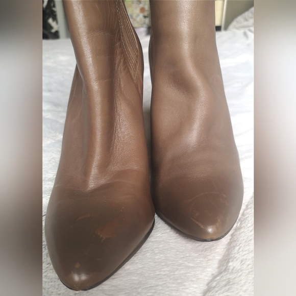 BCBG MAXAZRIA booties. - Picture 7 of 11